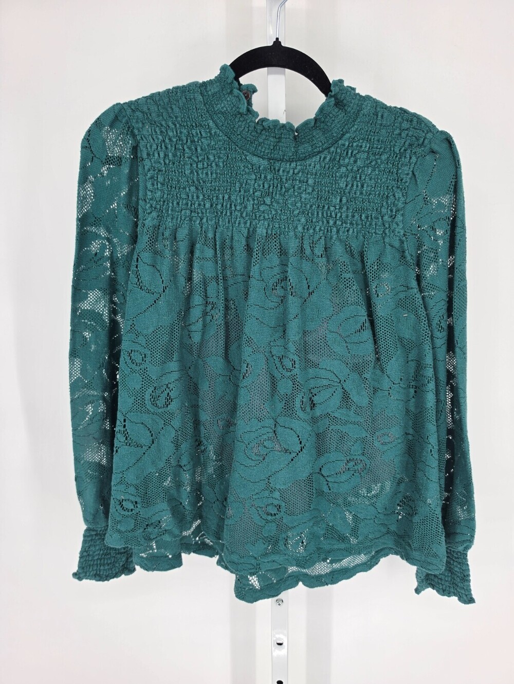 Sundance Womens Sz M Long Sleeve Emerald Green Lace Blouse Smocked